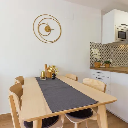 Lovely In With Kitchen