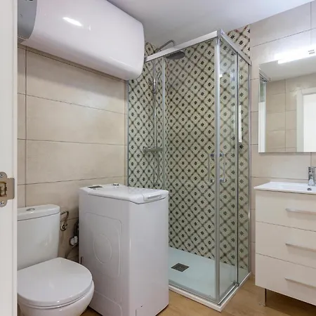 Lovely In With Kitchen Apartment *